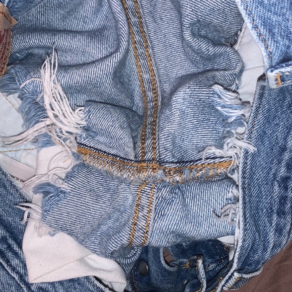 Levi cut off shorts - Picture 4 of 4